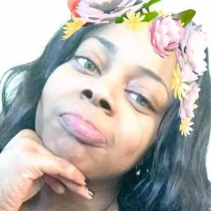 Meet your Posher, Ebony